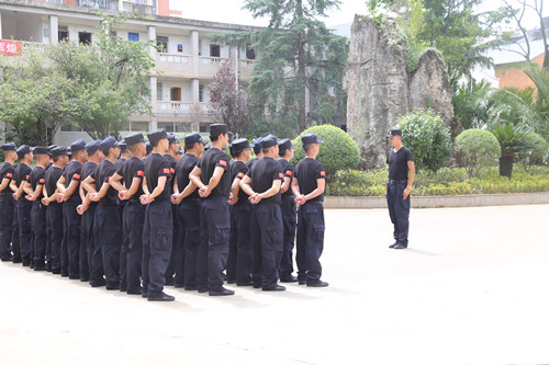 集團(tuán)首屆護(hù)衛(wèi)隊(duì)骨干培訓(xùn)班在公司圓滿舉行