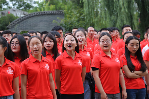 榮聚二建  夢想啟航——公司2018年新員工入職培訓圓滿結(jié)束