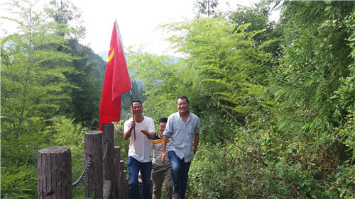 感受紅色情懷  追憶革命精神—昭通分公司黨支部開展重走長征路活動