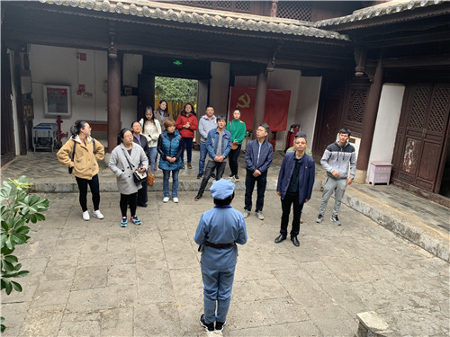 第十三直管部黨支部到尋甸柯渡紅軍長征紀(jì)念館重走長征路