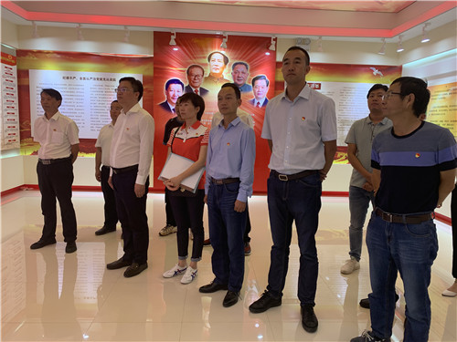 “不忘初心、牢記使命”主題教育—公司領(lǐng)導(dǎo)班子到昆明市紀(jì)律教育基地開展體驗(yàn)式學(xué)習(xí)