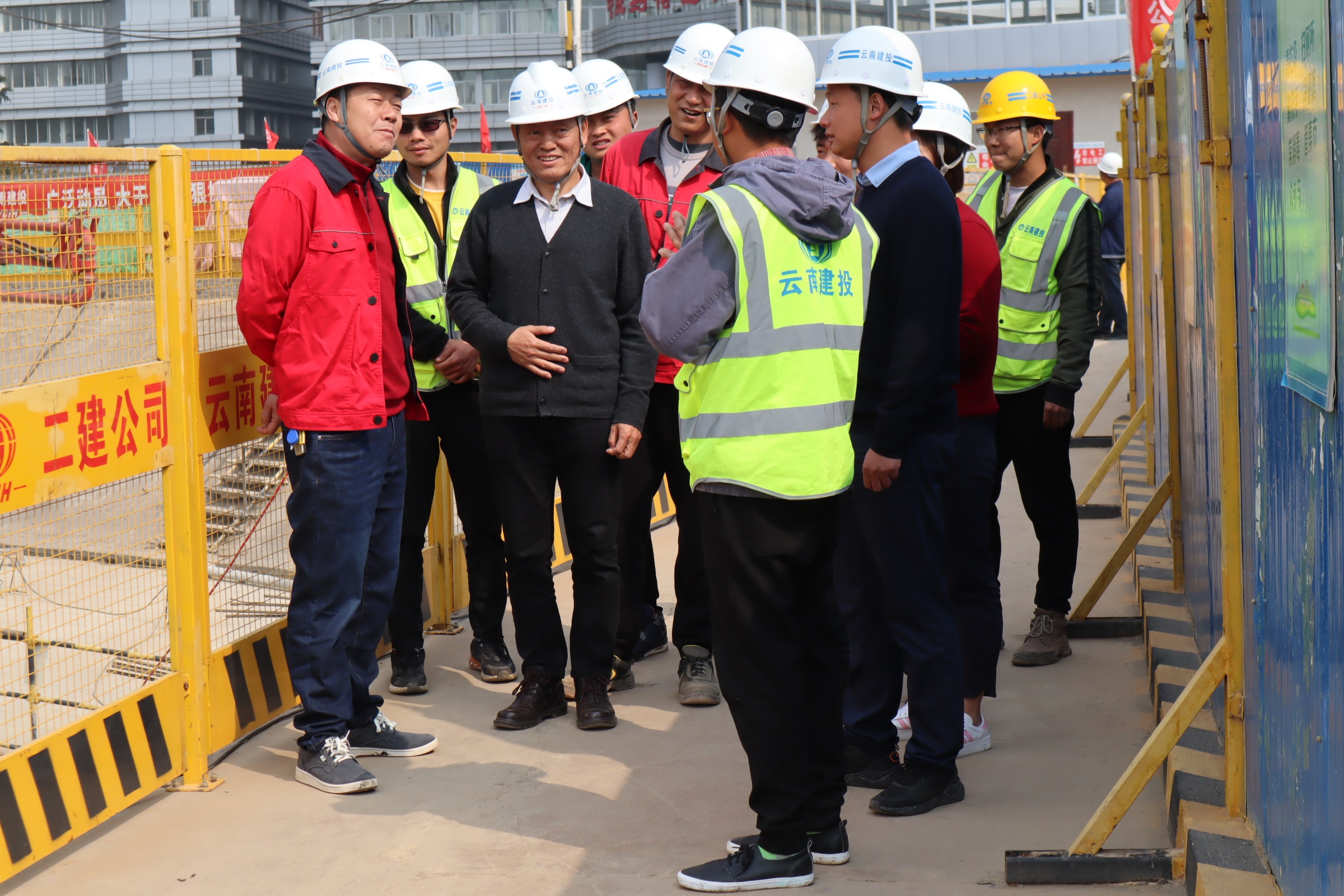 【調(diào)研檢查】王現(xiàn)合調(diào)研公司宣威中醫(yī)醫(yī)院項(xiàng)目