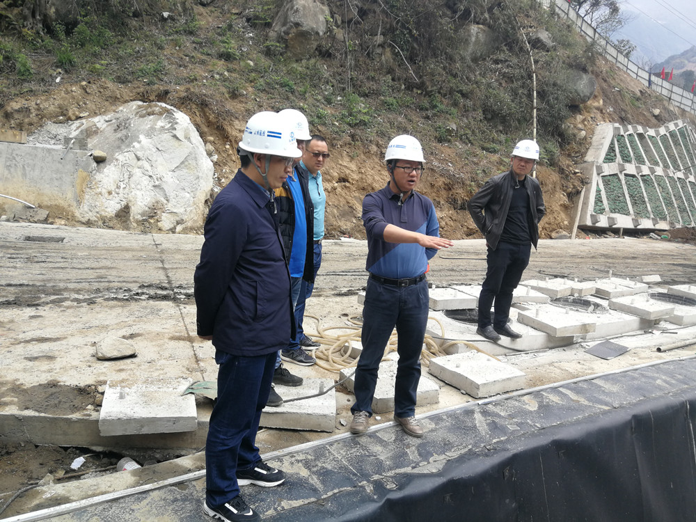 【調(diào)研檢查】萬向遵、付雋蒼調(diào)研福貢美麗縣城二期項(xiàng)目