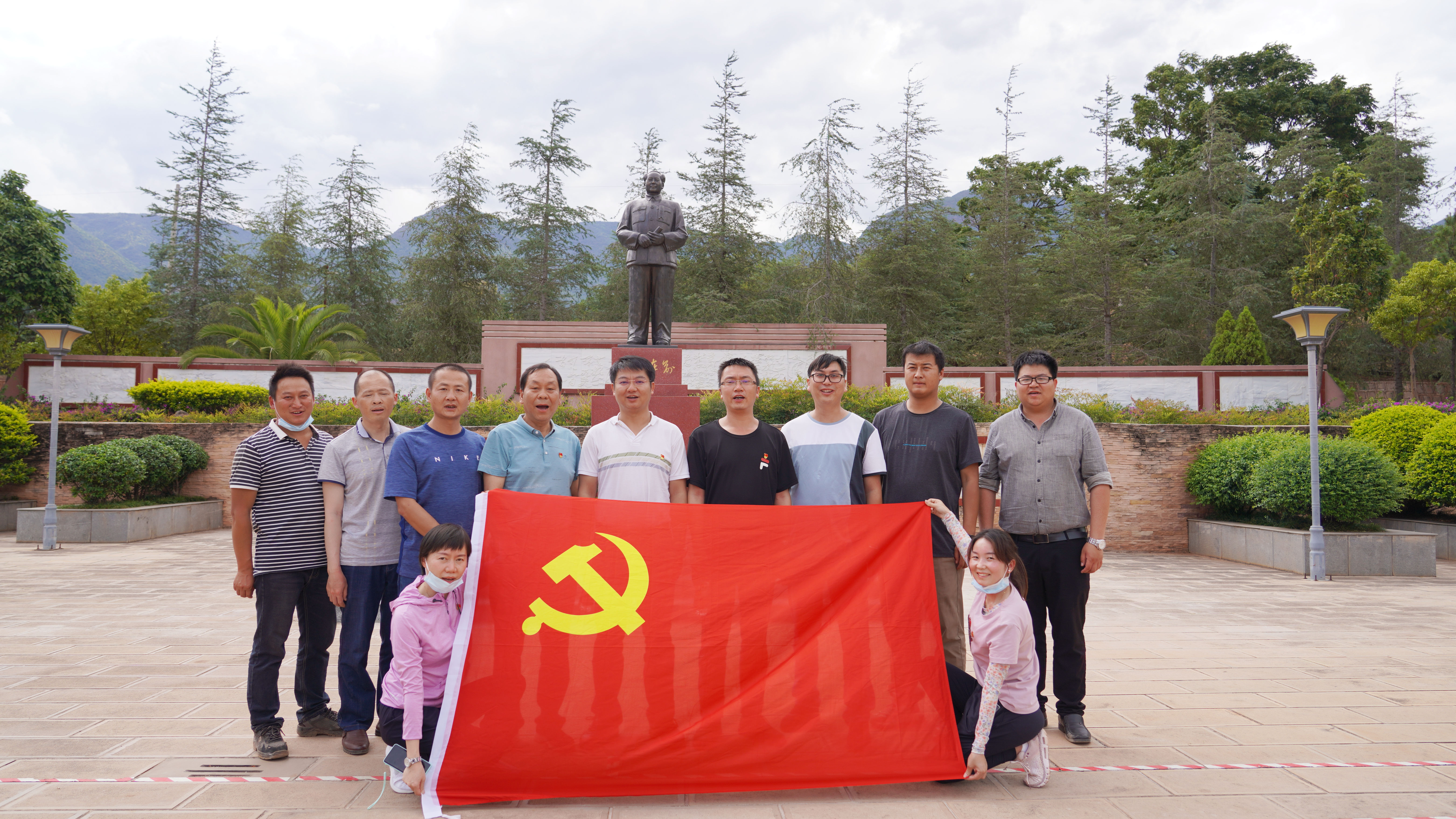 【學(xué)史悟思】萬向遵一行到毛氏宗祠開展黨史學(xué)習(xí)教育活動