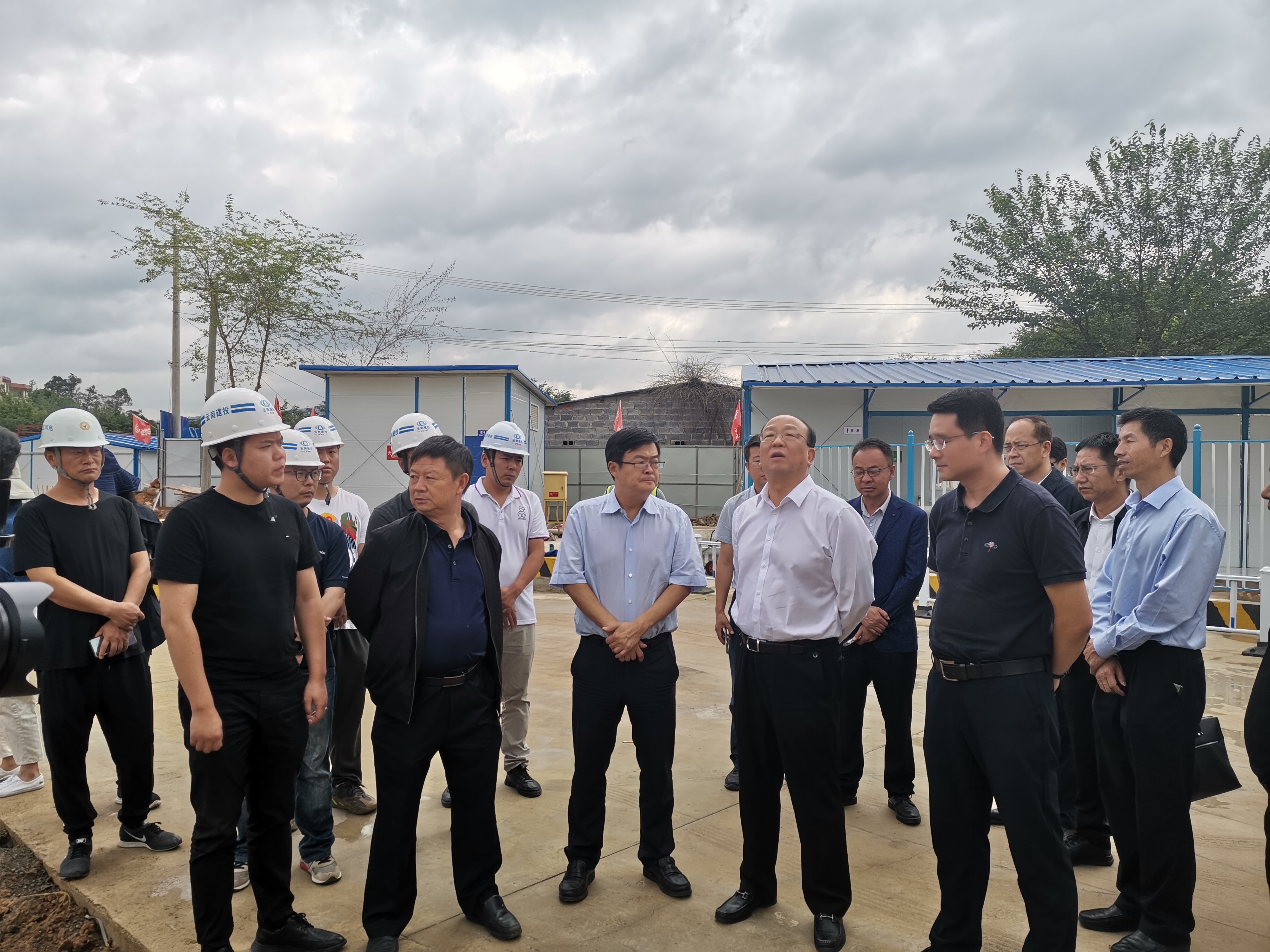 【項目動態(tài)】李小三率隊到陽宗海施家嘴村莊生態(tài)移民搬遷項目調(diào)研