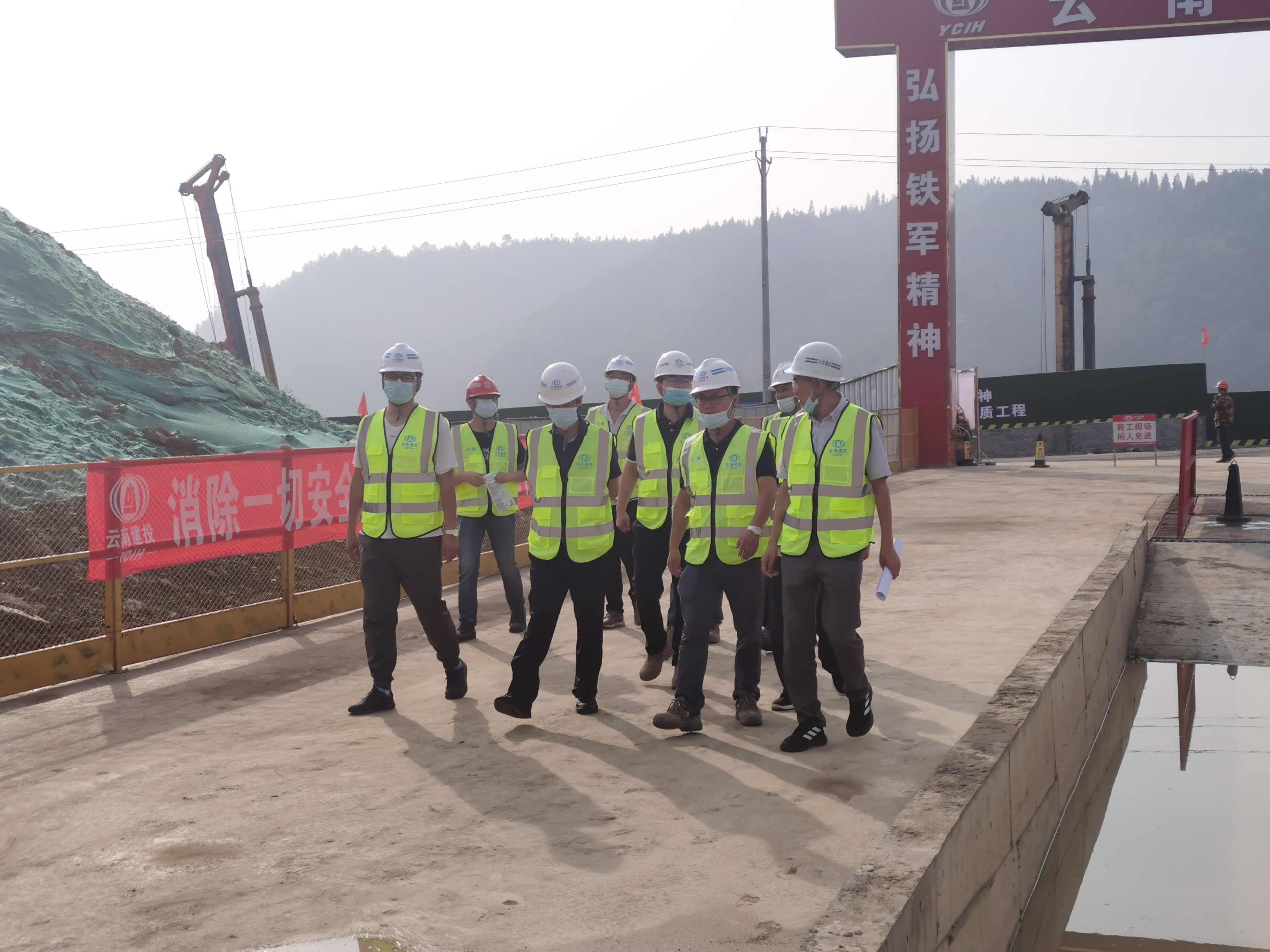 【我為群眾辦實事】陳定華到鎮(zhèn)雄縣2018年城鎮(zhèn)棚改區(qū)改造項目調(diào)研