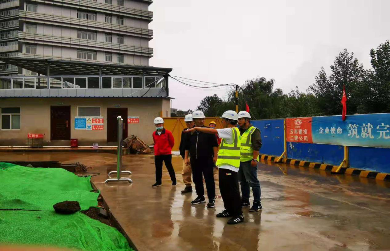 【我為群眾辦實事】公司領(lǐng)導到宣威市中醫(yī)院項目進行檢查指導