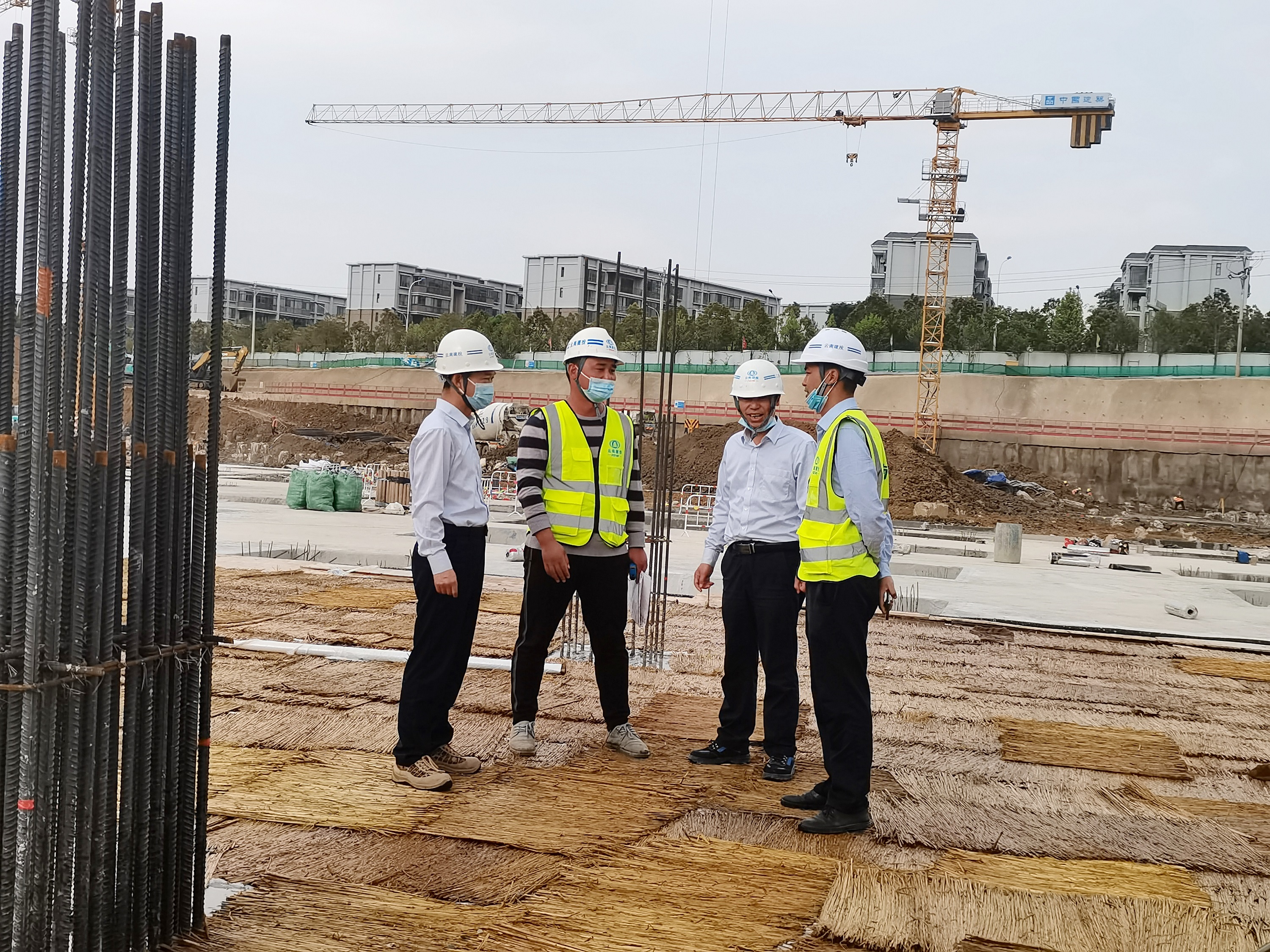 【貫徹一線工作法】陳定華、董學(xué)友一行到呈貢康復(fù)醫(yī)院項(xiàng)目調(diào)研檢查指導(dǎo)工作