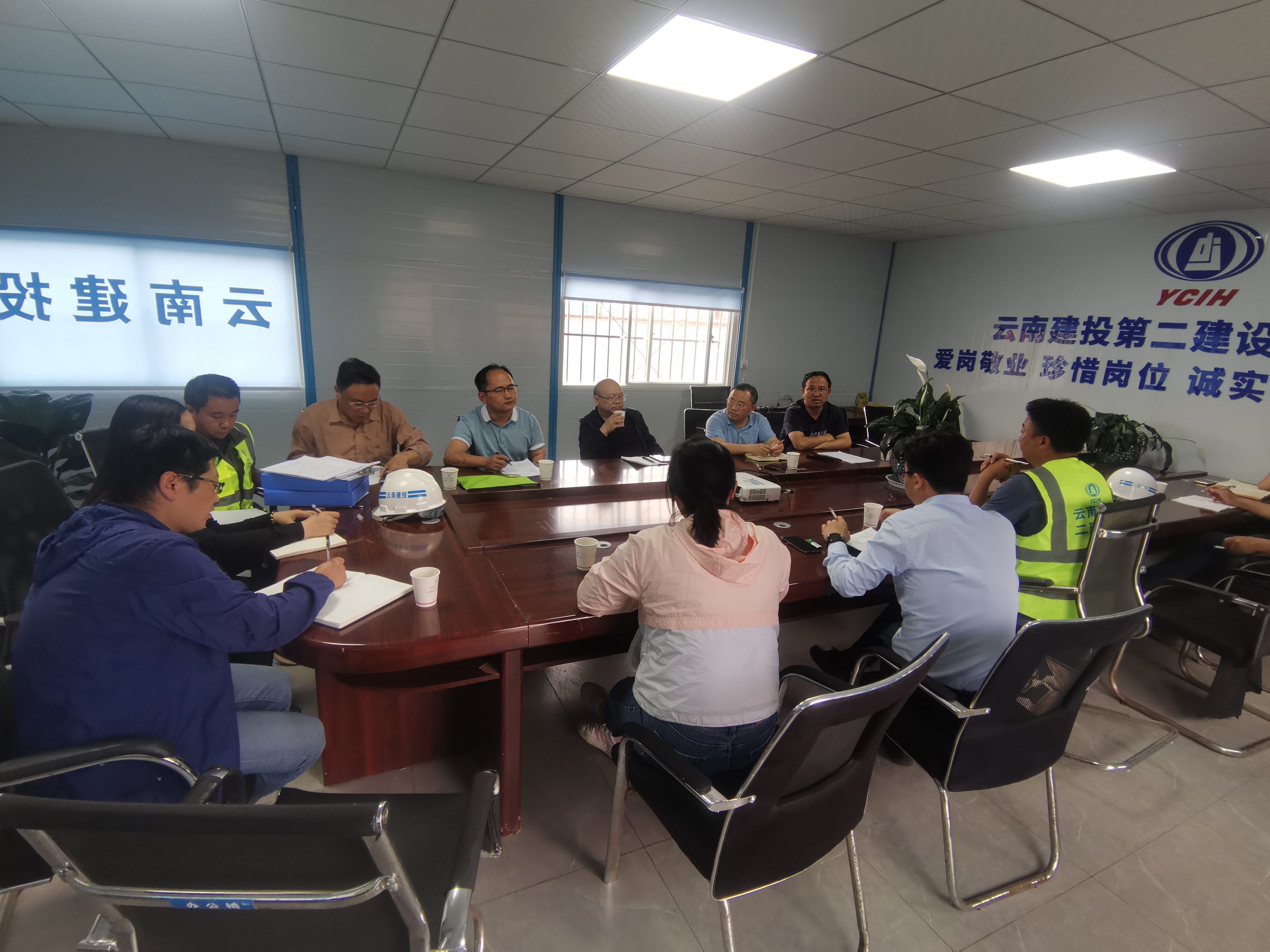 【貫徹一線工作法】公司領(lǐng)導(dǎo)到高原特色農(nóng)副產(chǎn)品現(xiàn)代物流園建設(shè)項(xiàng)目開展“五一”期間領(lǐng)導(dǎo)帶班檢查工作