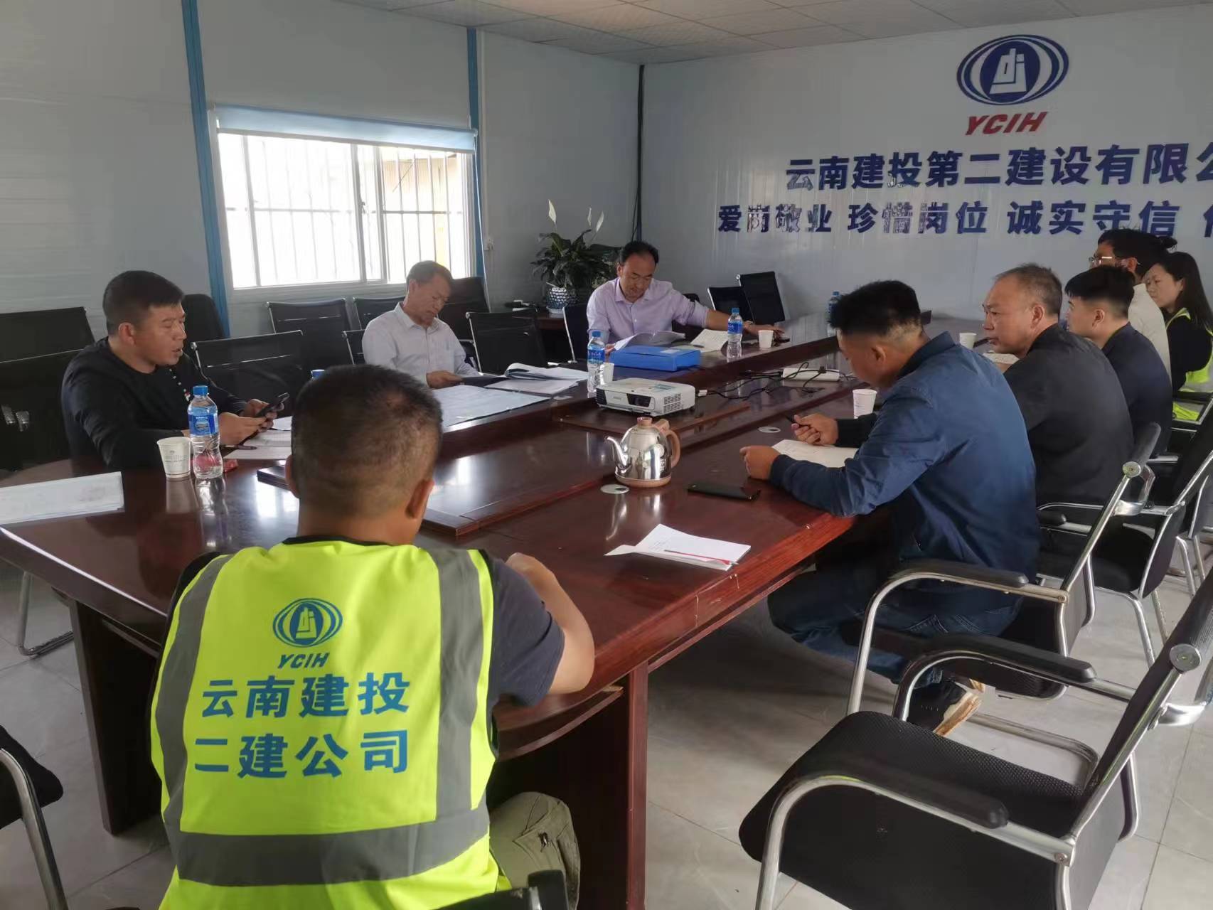 【貫徹一線工作法】陳定華調(diào)研高原特色農(nóng)副產(chǎn)品現(xiàn)代物流園建設(shè)項(xiàng)目一期14#倉(cāng)庫(kù)項(xiàng)目