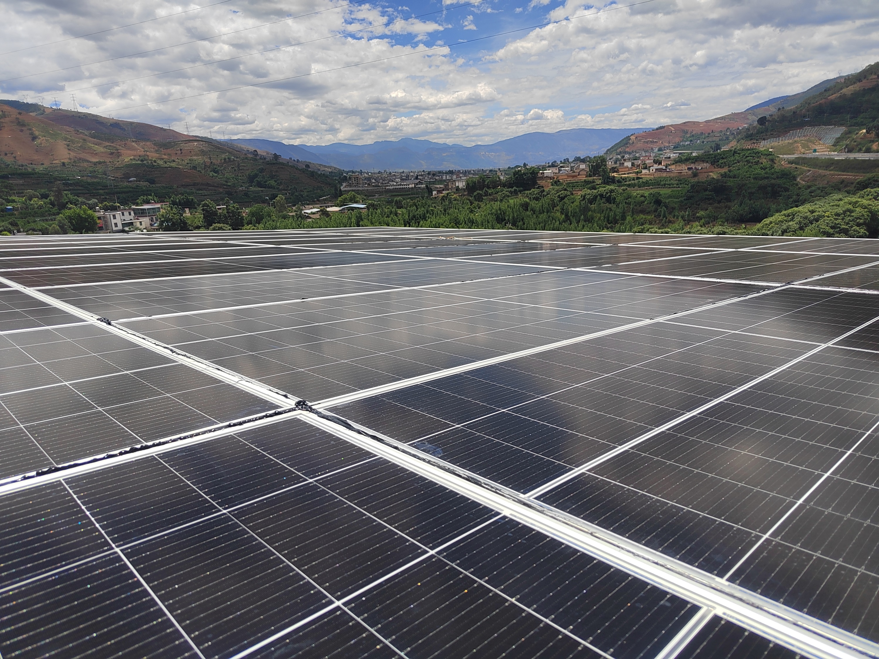 “雙碳”革命落實 二建在行動 ——公司首個戶用光伏電站紀(jì)實