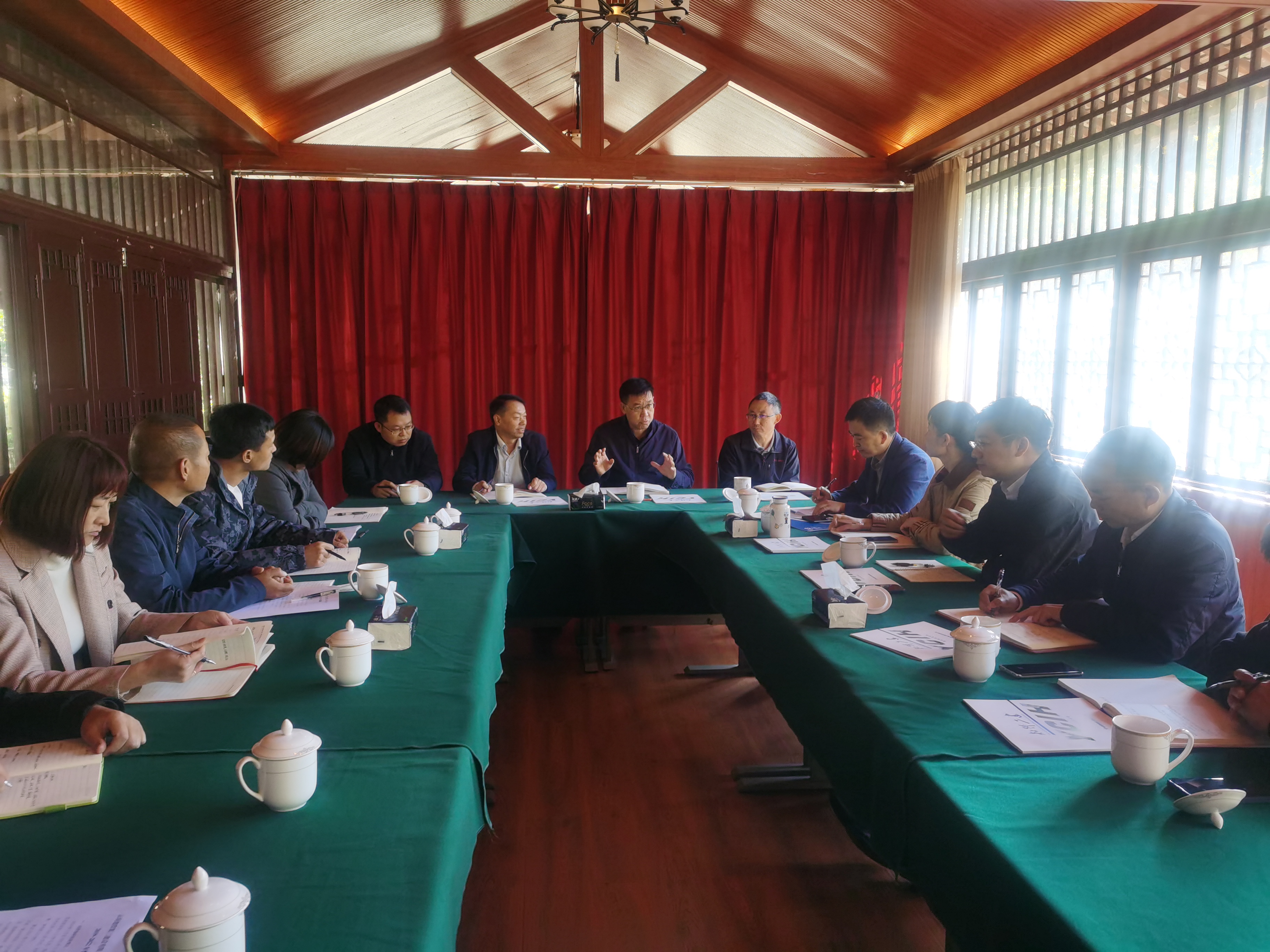 陳文雙調(diào)研二公司綠化分公司