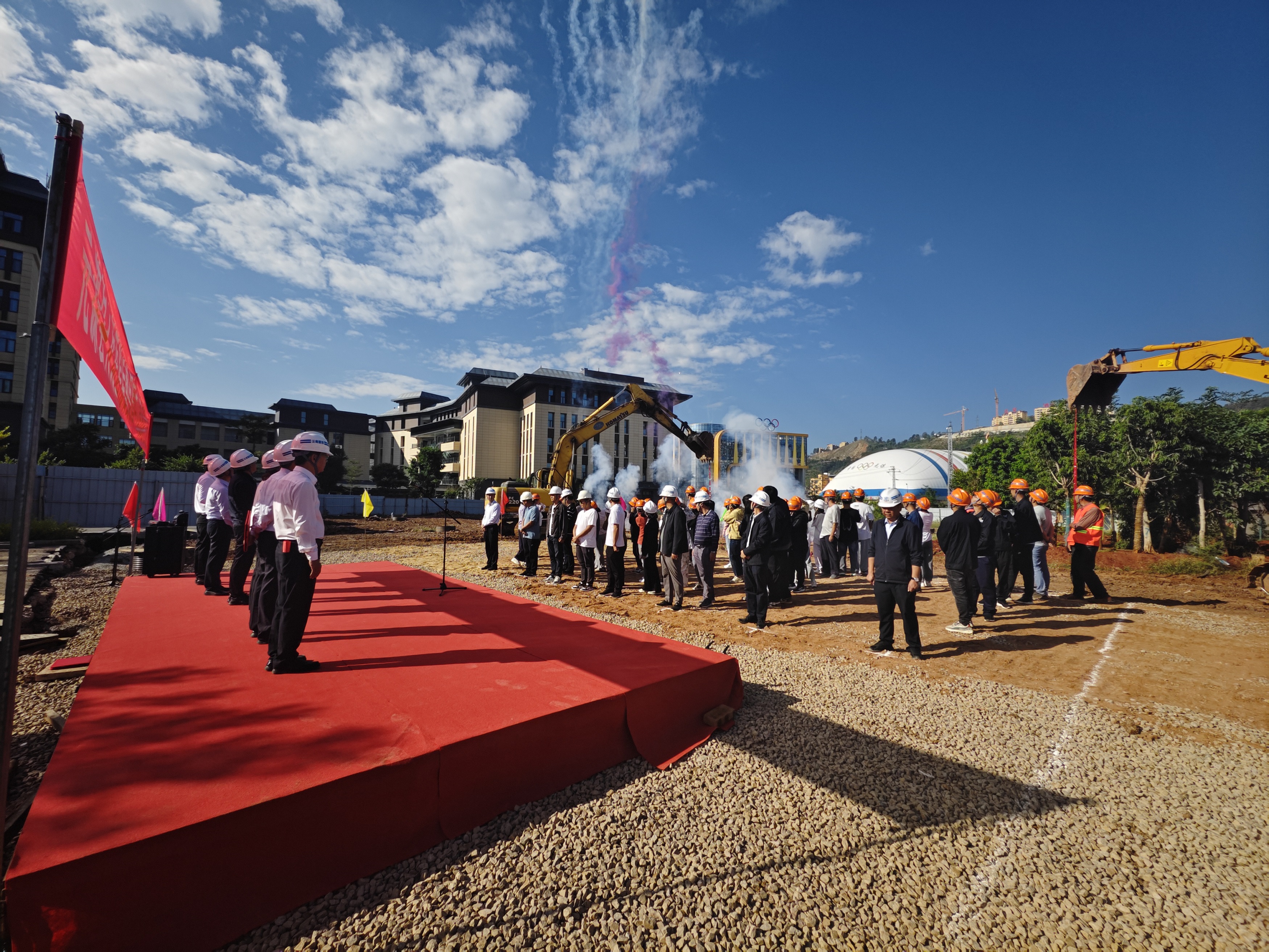 【項(xiàng)目動(dòng)態(tài)】元謀縣人民醫(yī)院后勤保障中心建設(shè)項(xiàng)目舉行開(kāi)工儀式