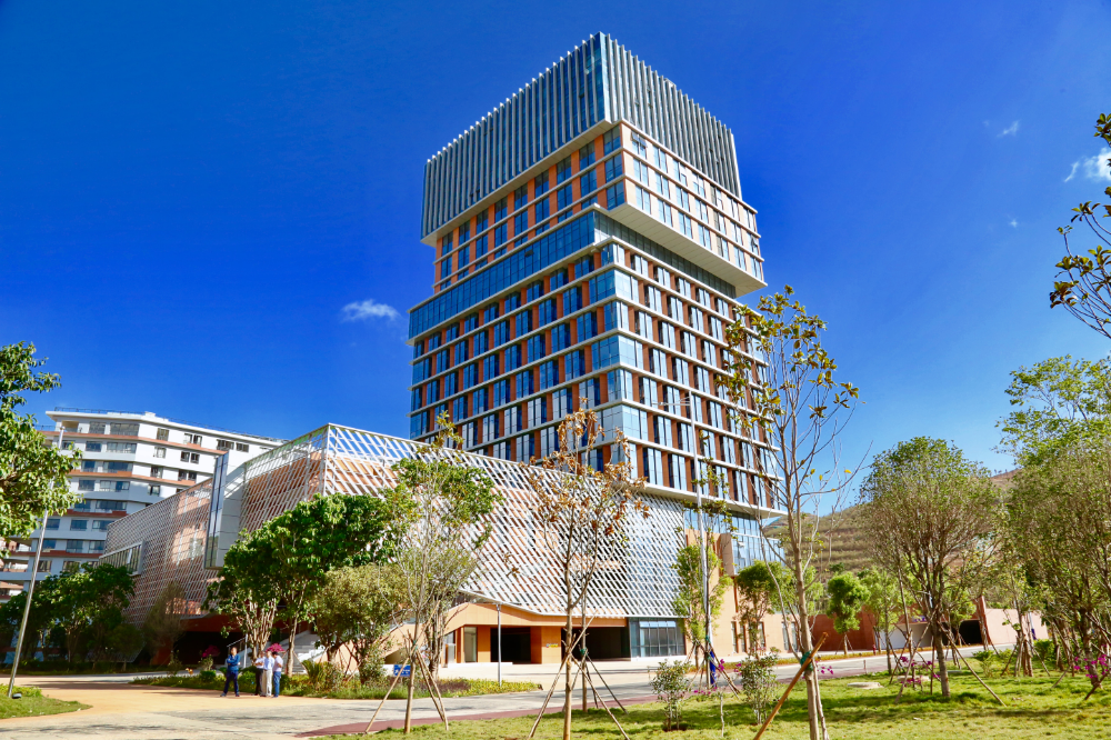 魯班獎-滇西應用技術大學總部建設項目1#云教育大樓