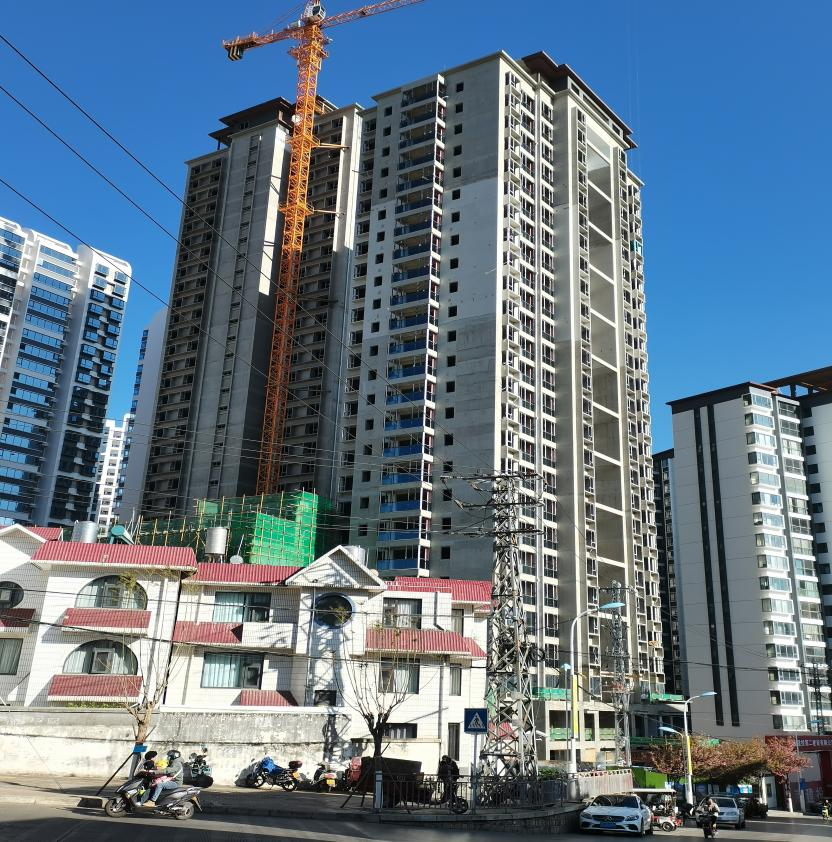 【項(xiàng)目動態(tài)】大理水岸華府項(xiàng)目（二期）主樓外架拆除完成